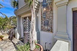 3036 S Fletcher