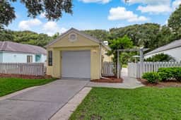 5017 Summer Beach Blvd