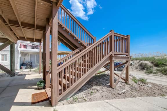 835 Ocean Ave