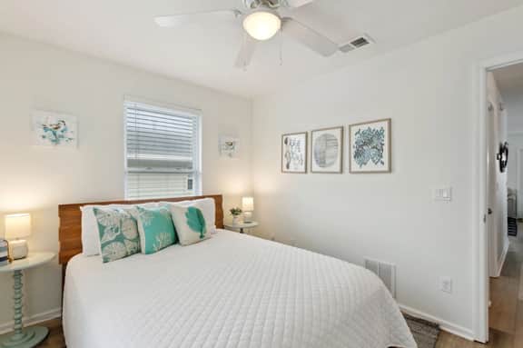 2989 S Fletcher Ave (entire home)