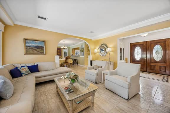 3433 S Fletcher